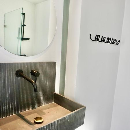 Hip And Funky Apartment Silom Soi 3, With Rooftop View Бангкок Екстер'єр фото